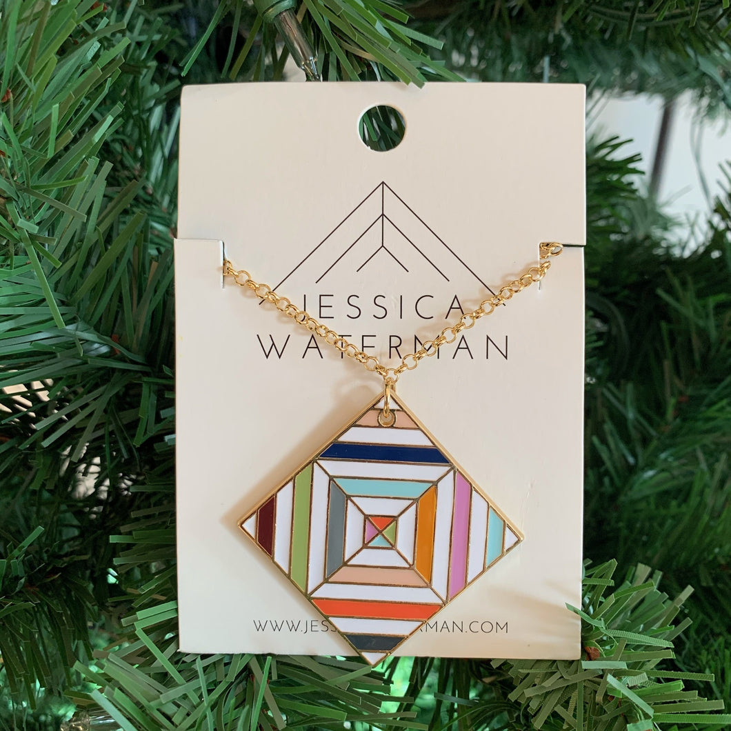White and multicolour necklace.